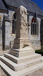 Le monument aux morts<br>Allouville-Bellefosse